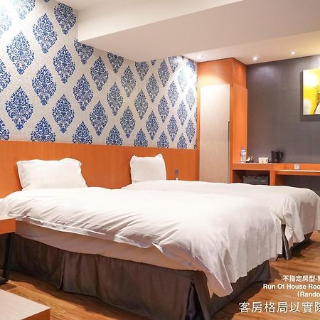 Talmud Hotel Yizhong Taichung Esterno foto