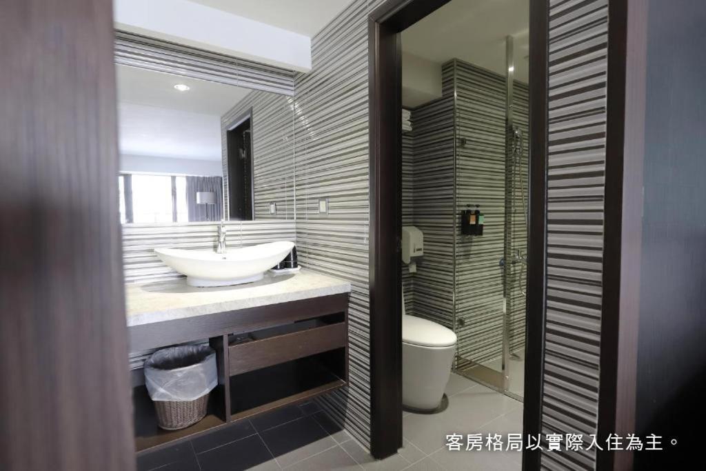 Talmud Hotel Yizhong Taichung Esterno foto